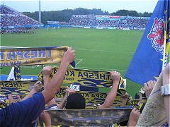 ニッパツ三ツ沢球技場にて